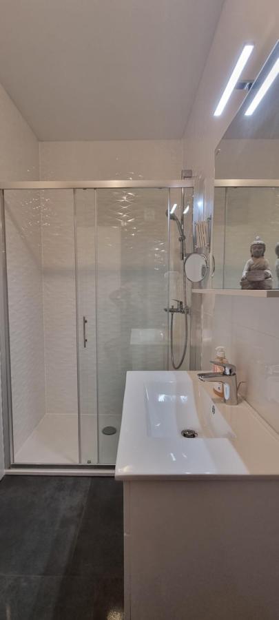 Nova Excellence Apartment โนวาลยา ภายนอก รูปภาพ