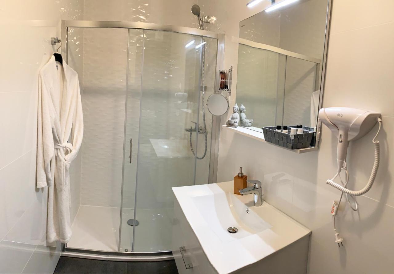 Nova Excellence Apartment โนวาลยา ภายนอก รูปภาพ